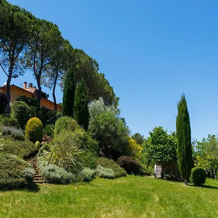 Rosaria By Mmega Villa Ripe